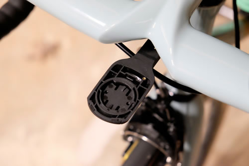 Wahoo ELEMNT BOLT Two Bolt Out Front Mount